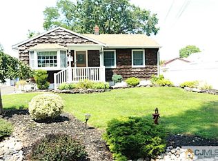 212 Creemer Ave, Iselin, NJ 08830