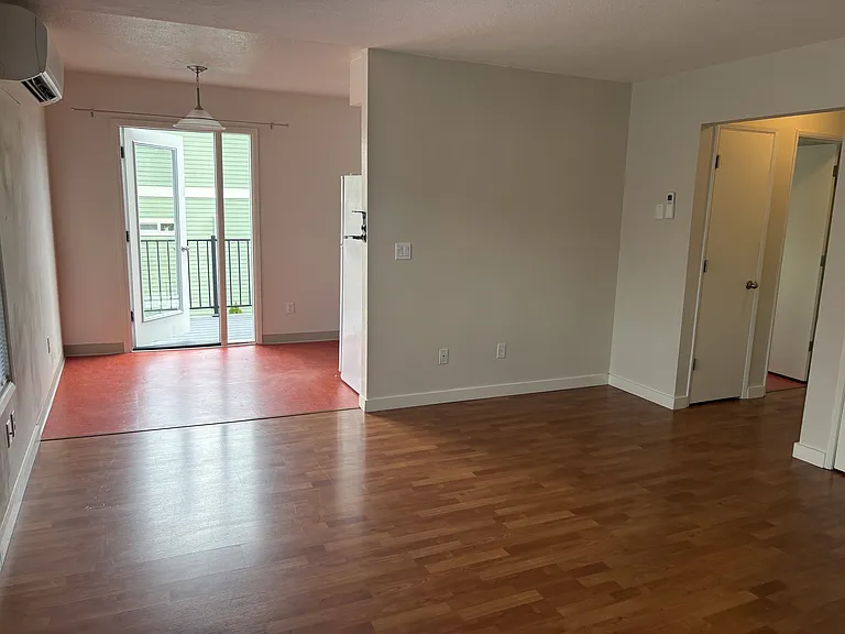 OR - 8220 - 8236 N Edison St - KF - 8230 — Photo 3
