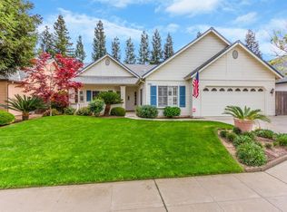 2107 E Saint Andrew Dr, Fresno, CA