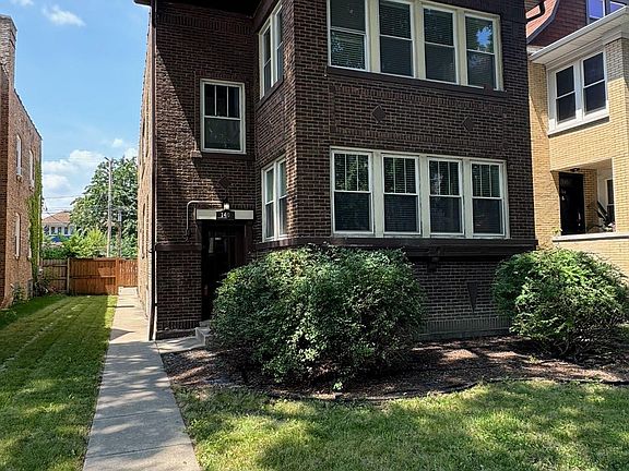 5th image of 140 S Austin Blvd #2