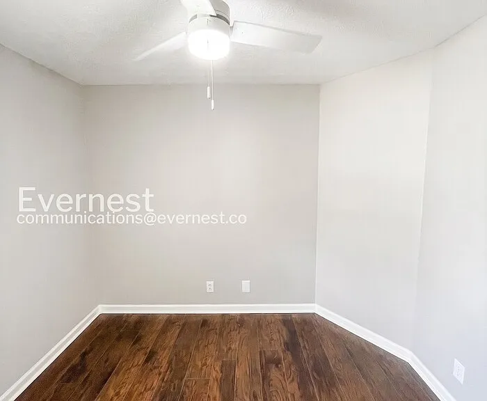 636 Laramie Dr — Photo 14