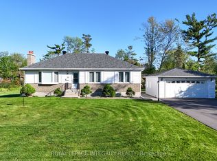 18 Brookdale Ave, Ottawa, ON K2E 6X2