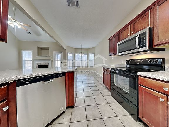 4th image of 10162 Lynham Dr
