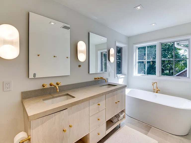 8 Lily Hill Rd — Photo 12