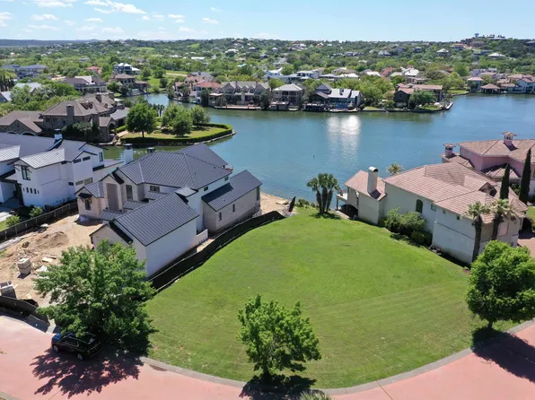 109 Applehead Island Dr, Horseshoe Bay, TX 78657