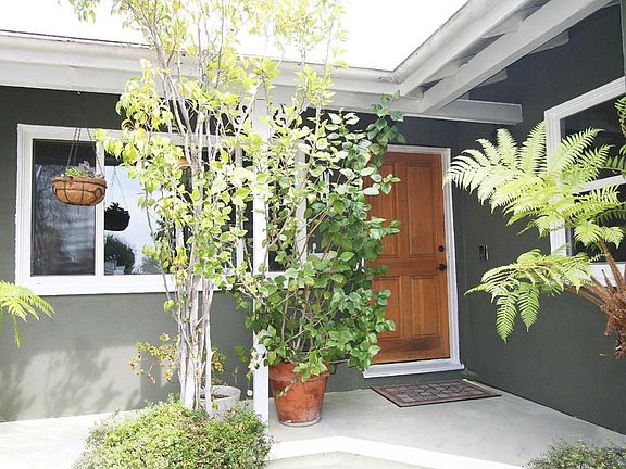 2nd image of 2736 Mansfield Dr