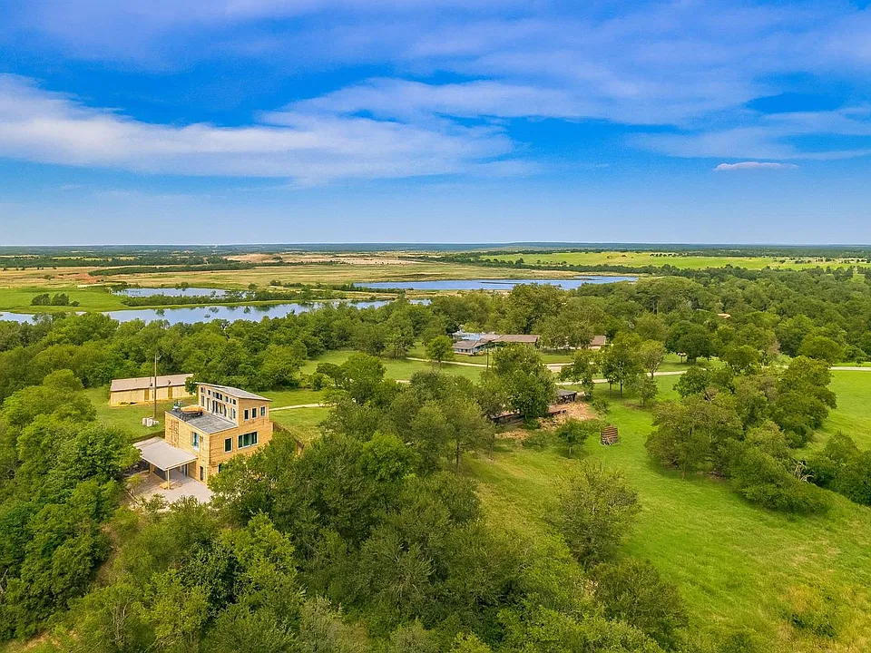 520 Double Eagle Ranch Dr