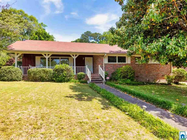 1608 Belvedere Dr, Vestavia Hills, AL 35226