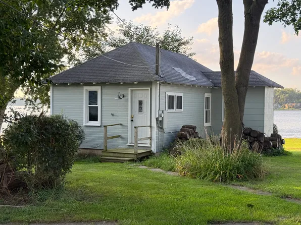 41735 N Lotus Ave, Antioch, IL 60002