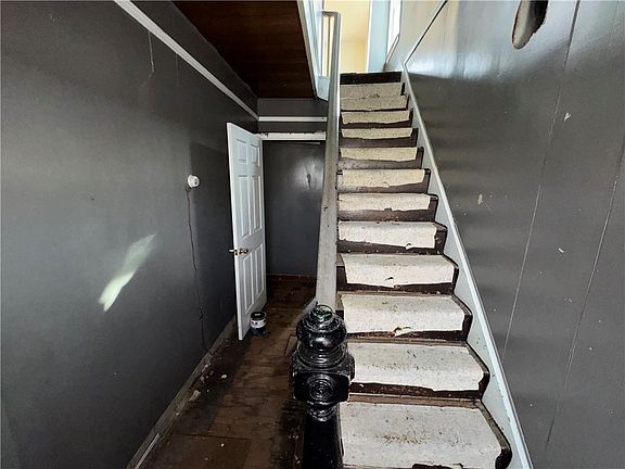 4th image of 252 Catalpa St