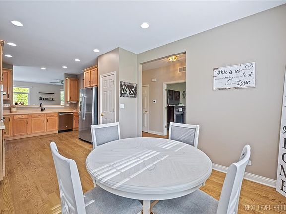 5th image of 725 Bohannon Cir