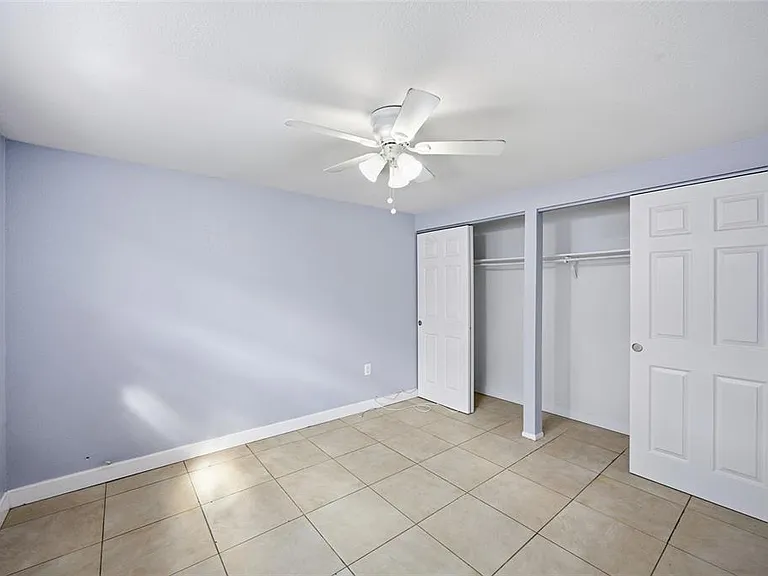 1302 Morris Park — Photo 10