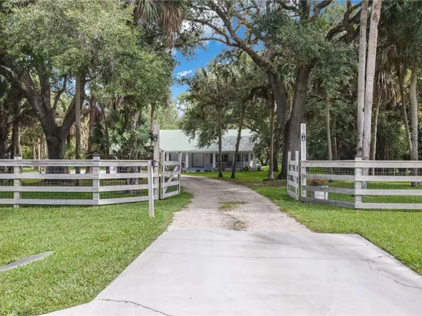 4315 13th AVE SW, NAPLES, FL 34116