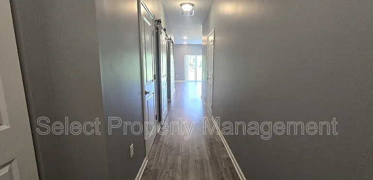 7083 Homestead Rd — Photo 2