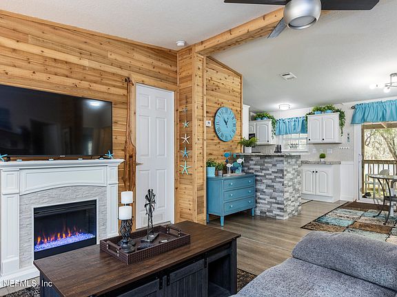 5th image of 167 W STRICKLAND Road