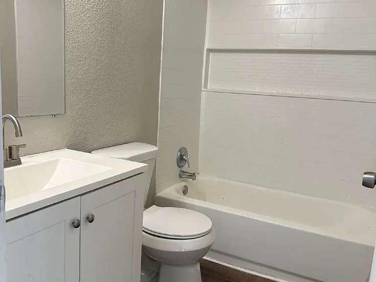335 Monticello Ct #1 — Photo 6