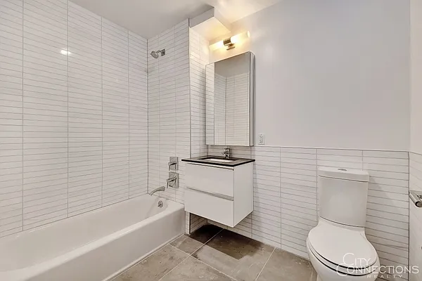 Rented by City Connections Realty | media 32