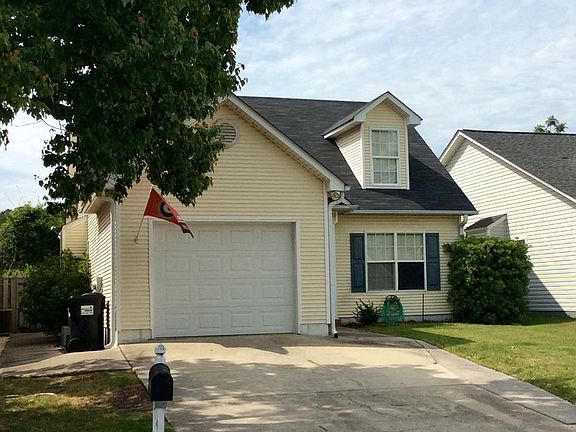 2nd image of 4421 Summerlin Dr