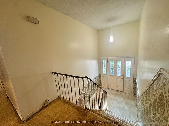 3rd image of 2063 Waters Edge Dr