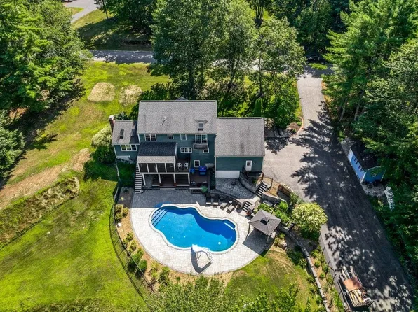 3 Chelsea Drive, Bow, NH 03304