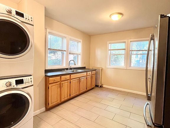 2nd image of 17 Park View St #1
