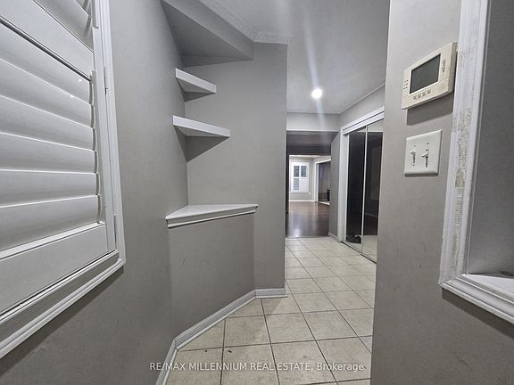 3rd image of 31 Ponymeadow Way