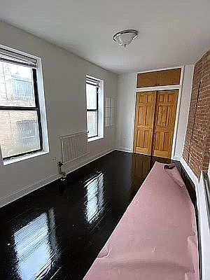 5th image of 112 Sherman Ave APT 28