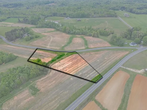 170 Pearson Farm Rd, Summerfield, NC 27358