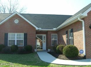 422 Woodlawn Gardens Way, Knoxville, TN 37920