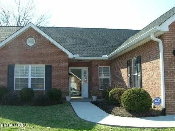 422 Woodlawn Gardens Way, Knoxville, TN 37920