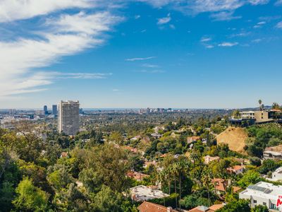 9171 Thrasher Ave, Los Angeles, CA, 90069