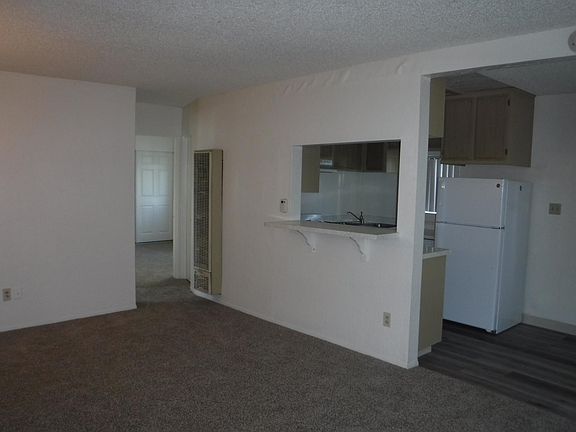 5th image of 4455 Valeta St #A
