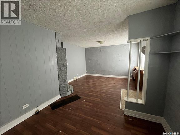 5th image of 812 99th St
