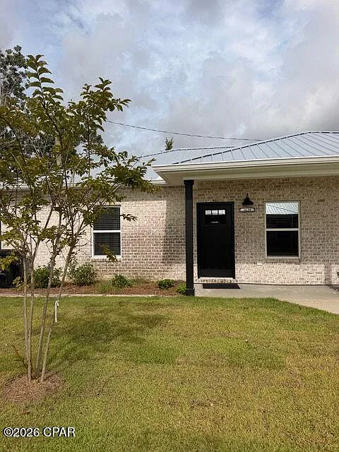 2 bed, 728 sqft, $1,150 — Photo 1