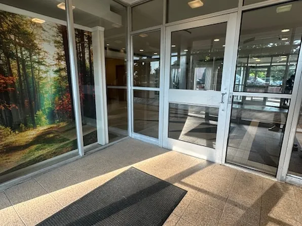 3311 Shore Parkway image 4 of 17