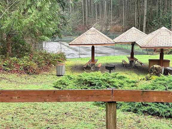 5th image of 22020 Clearlake Boulevard SE