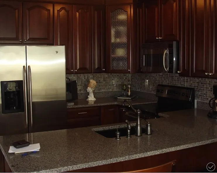 Coming Soon - Large End Unit Townhouse In Crofton Village! — Photo 4