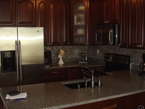 4th image of 2400 Hamden Ct