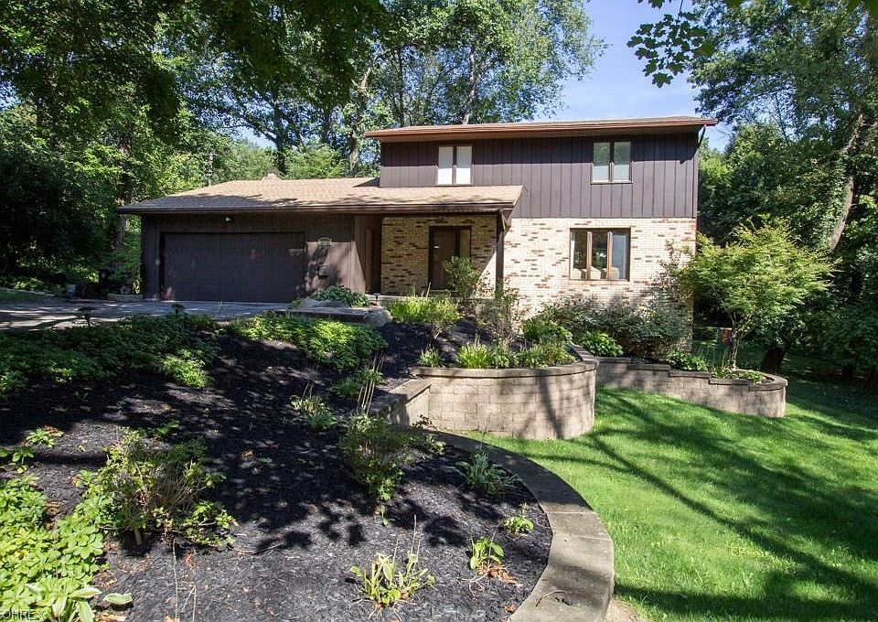 1st image of 360 Nob Hill Dr