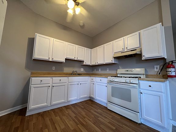 5th image of 89 Lewis St