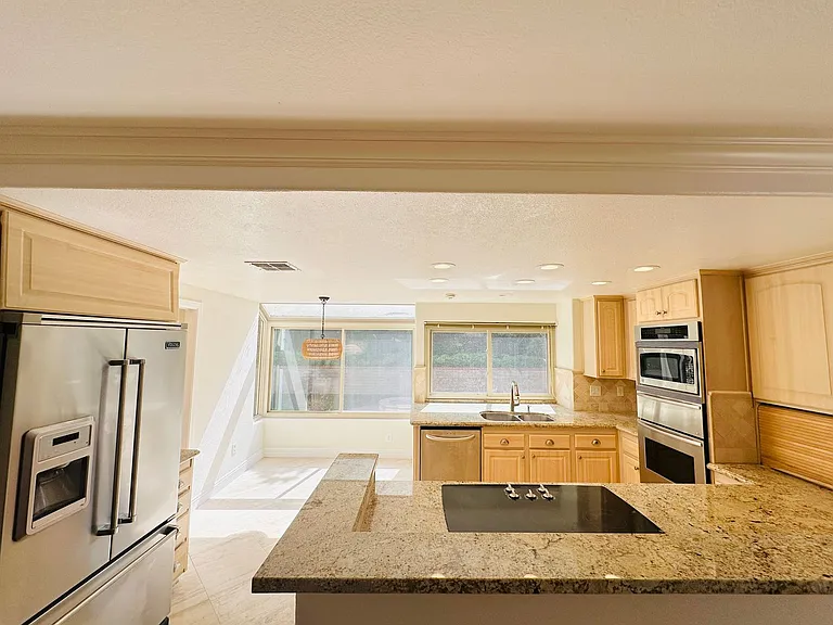 6635 Soaring Dr — Photo 20