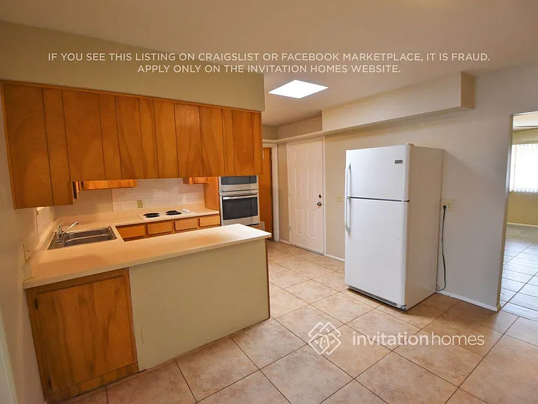 12801 N 112th Ave — Photo 5