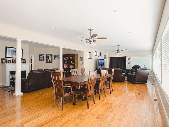 3rd image of 1285 John Lansden Rd