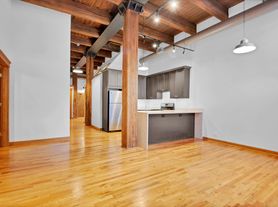 216 N May St