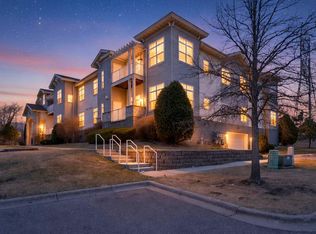 1244 County Road D E #205, Maplewood, MN 55109