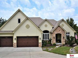 19720 Ewel Ct, Plattsmouth, NE 68048