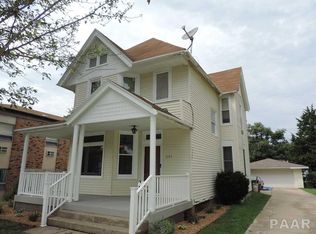 607 Prince St, Pekin, IL 61554