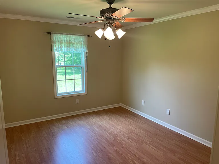 803 Hickory Ave SW — Photo 11