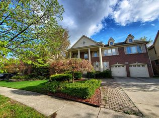 41605 Burroughs Ave, Novi, MI
