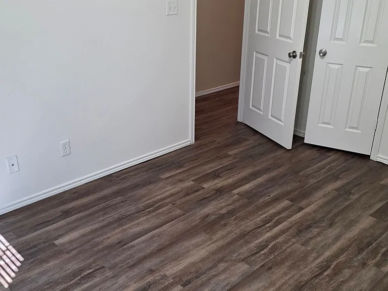 Autumn Ridge 2 BR/2 BA — Photo 31